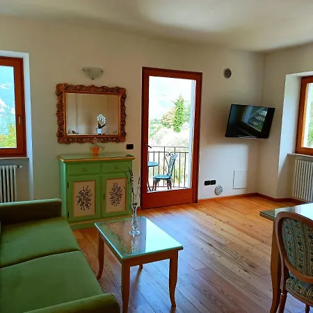Domus Incantus Apartment Malcesine