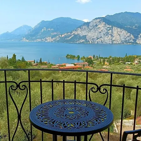 Domus Incantus Apartment
