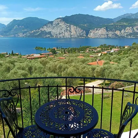 Domus Incantus Apartmán Malcesine